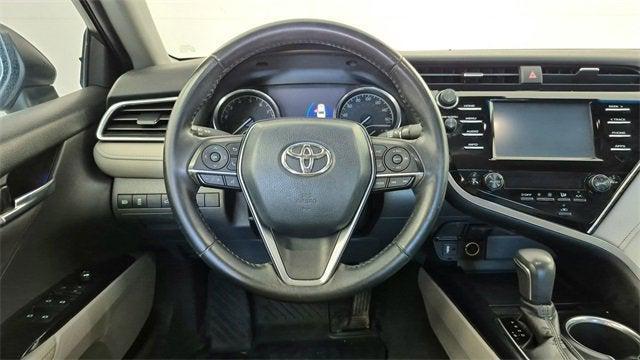 Photo of 2018 Silver Toyota Camry