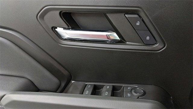 Photo of 2024 Summit White Chevrolet Colorado