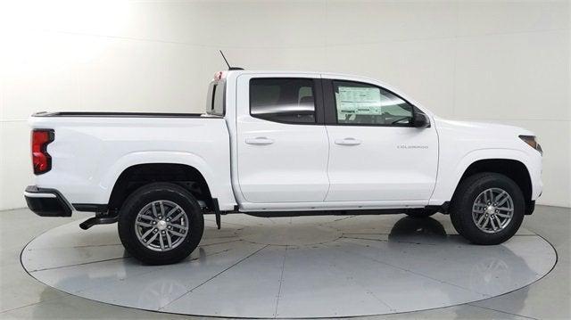 Photo of 2024 Summit White Chevrolet Colorado