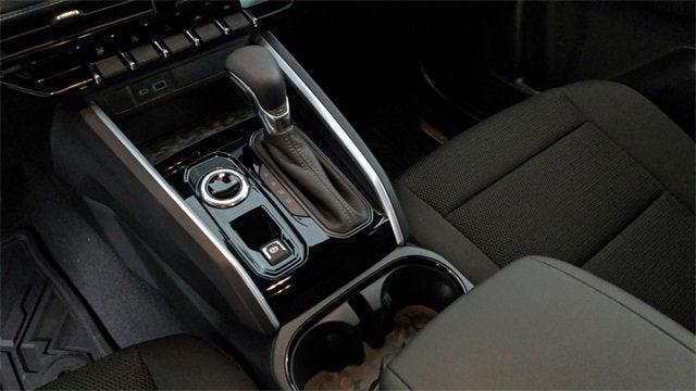 Photo of 2024 Summit White Chevrolet Colorado