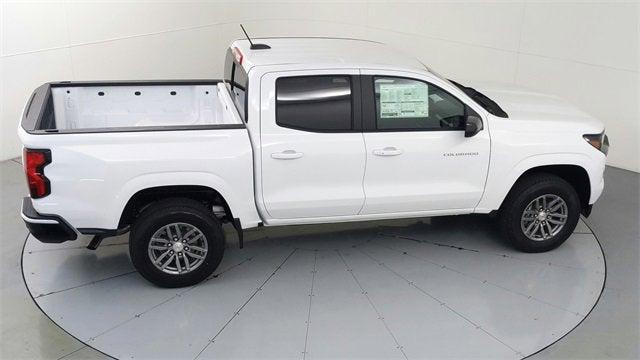 Photo of 2024 Summit White Chevrolet Colorado