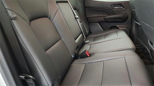 Photo of 2025 Summit White Chevrolet Colorado
