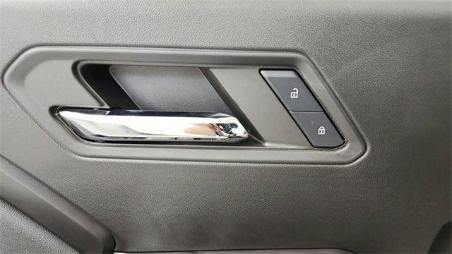 Photo of 2025 Summit White Chevrolet Colorado