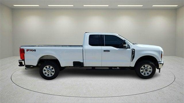 Photo of 2025 White Ford F-350