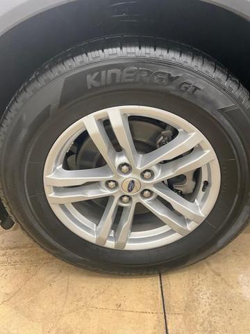 Photo of 2024 Carbonized Gray Metallic Ford Explorer