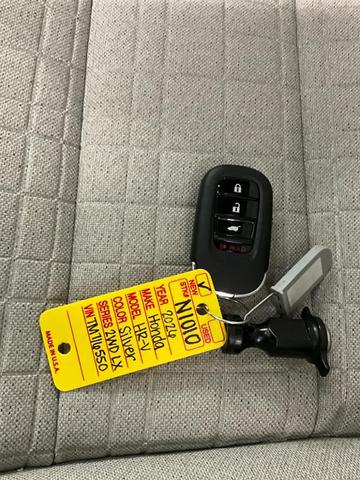 Photo of 2026 Solar Silver Metallic Honda HR-V