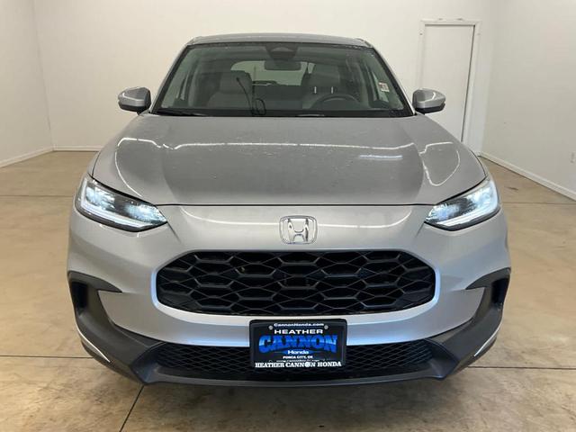 Photo of 2026 Solar Silver Metallic Honda HR-V