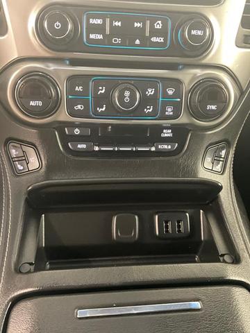 Photo of 2016 Iridescent Pearl Tricoat Chevrolet Tahoe