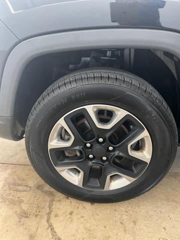 Photo of 2018 Diamond Black Jeep Compass