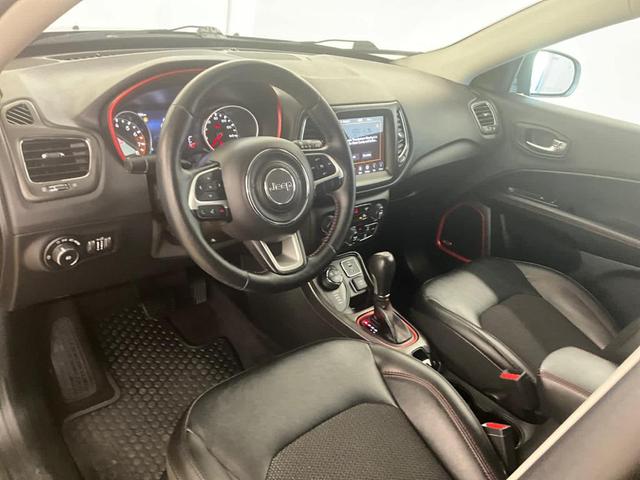Photo of 2018 Diamond Black Jeep Compass