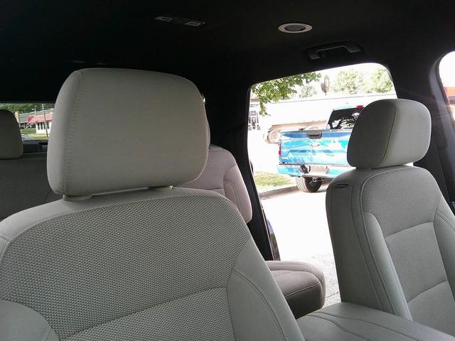 Photo of 2022 Mosaic Black Metallic Chevrolet Traverse