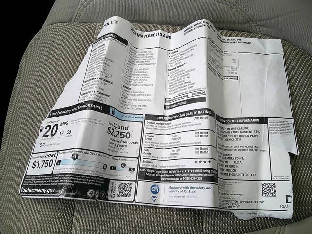 Photo of 2022 Mosaic Black Metallic Chevrolet Traverse