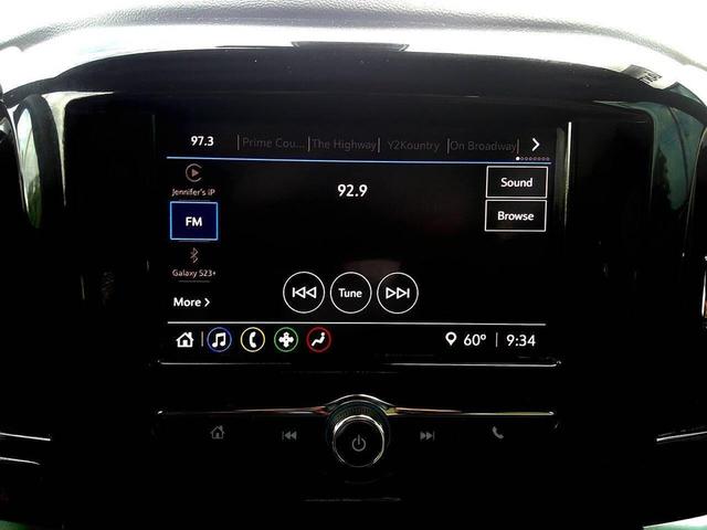 Photo of 2022 Mosaic Black Metallic Chevrolet Traverse