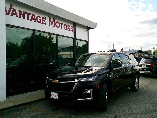 Photo of 2022 Mosaic Black Metallic Chevrolet Traverse