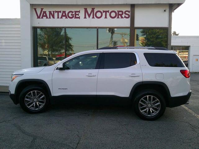 Photo of 2019 Summit White GMC Acadia