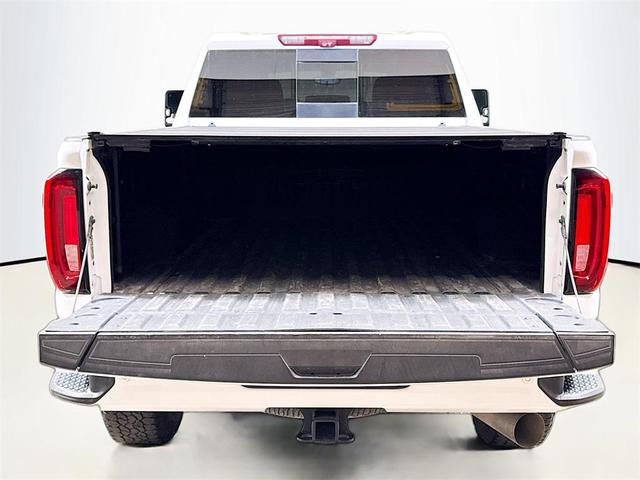Photo of 2022 Summit White GMC Sierra 2500