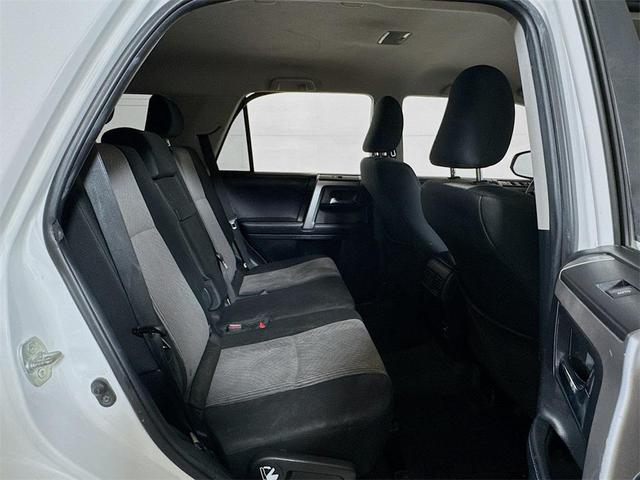 Photo of 2018 Super White Toyota 4Runner