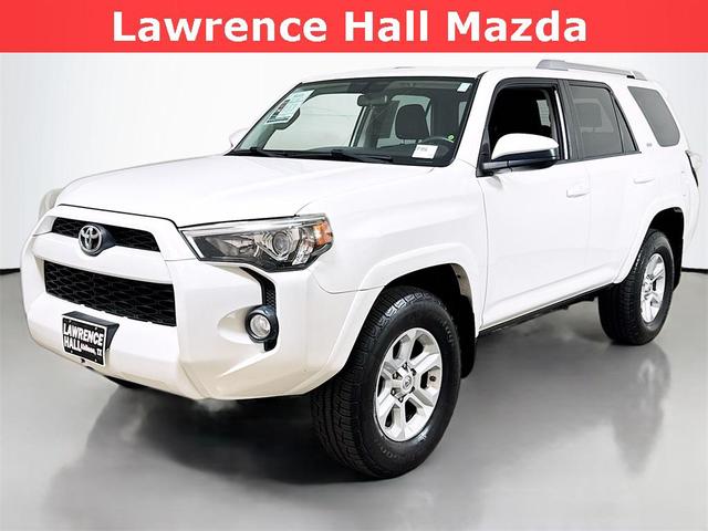 Photo of 2018 Super White Toyota 4Runner