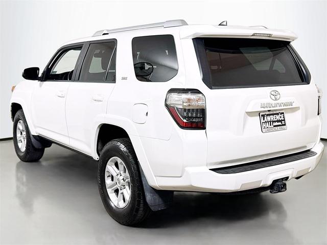 Photo of 2018 Super White Toyota 4Runner