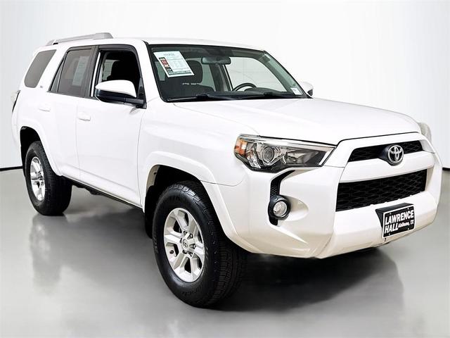 Photo of 2018 Super White Toyota 4Runner