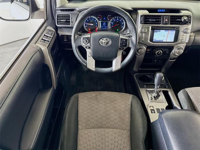 Photo of 2018 Super White Toyota 4Runner