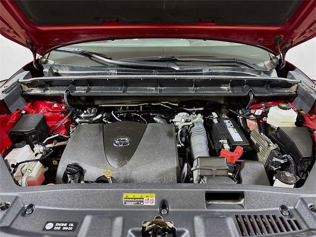 Photo of 2022 Ruby Flare Pearl Toyota Highlander