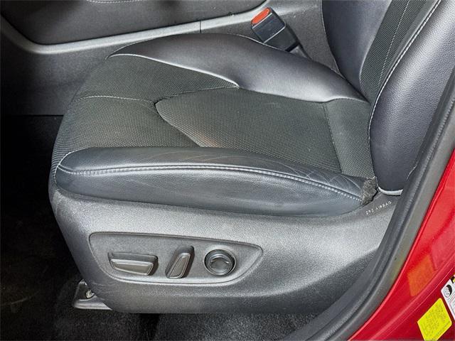 Photo of 2022 Ruby Flare Pearl Toyota Highlander