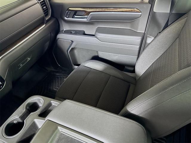 Photo of 2024 Summit White GMC Sierra 1500