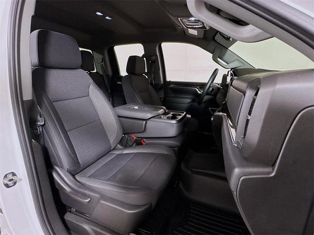 Photo of 2024 Summit White GMC Sierra 1500