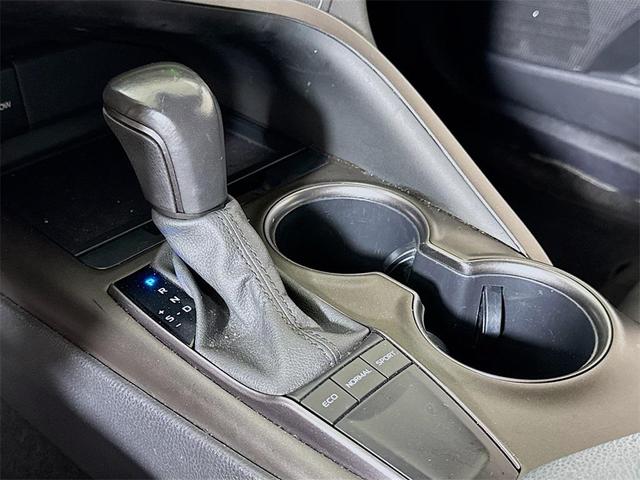 Photo of 2023 Ice Cap Toyota Camry
