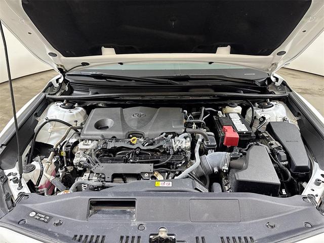 Photo of 2023 Ice Cap Toyota Camry