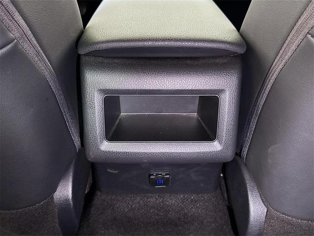Photo of 2023 Ice Cap Toyota Camry