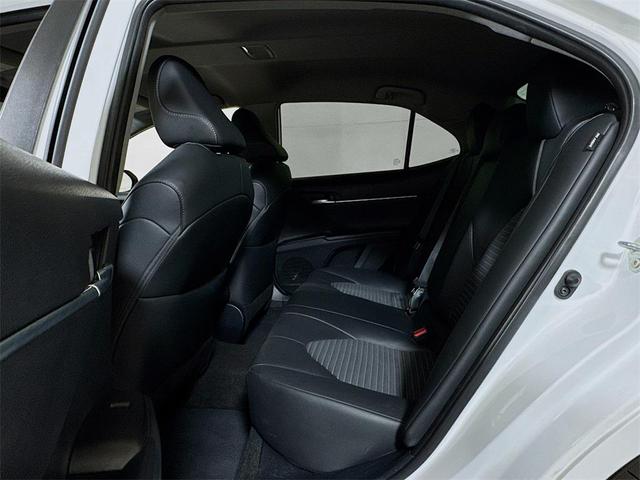 Photo of 2023 Ice Cap Toyota Camry