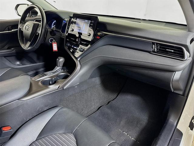 Photo of 2023 Ice Cap Toyota Camry