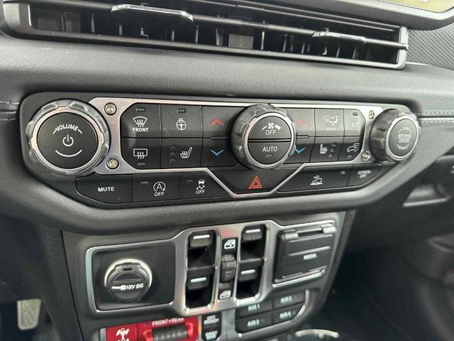 Photo of 2025 Fathom Blue Pearlcoat Jeep Gladiator