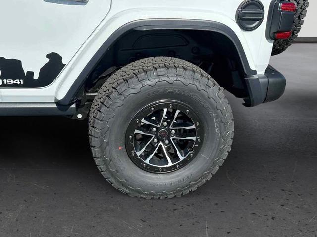 Photo of 2025 Bright White Clearcoat Jeep Wrangler