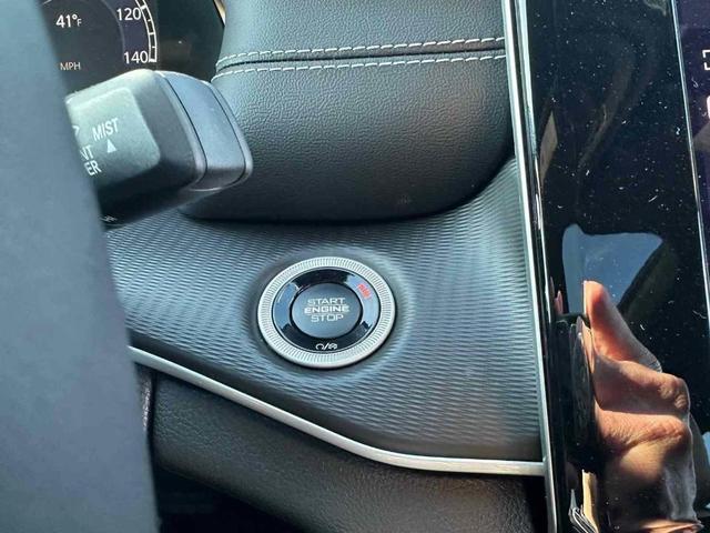 Photo of 2025 Silver Zynith Jeep Grand Cherokee L