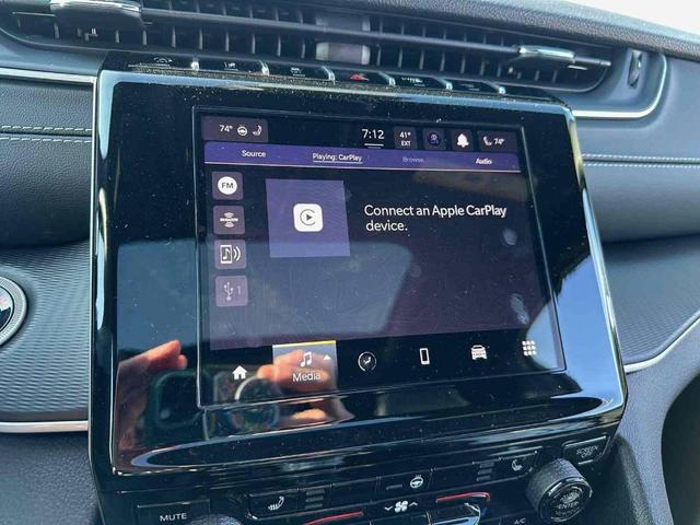 Photo of 2025 Silver Zynith Jeep Grand Cherokee L