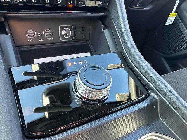 Photo of 2025 Silver Zynith Jeep Grand Cherokee L