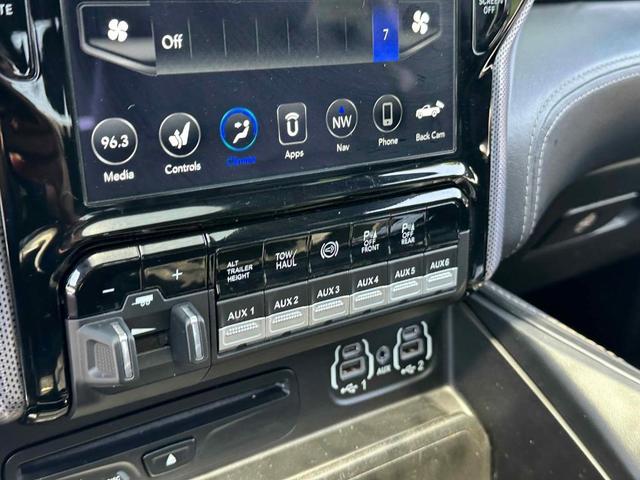 Photo of 2019 Pearl White RAM 3500