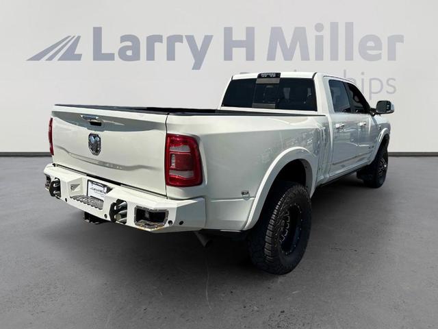 Photo of 2019 Pearl White RAM 3500