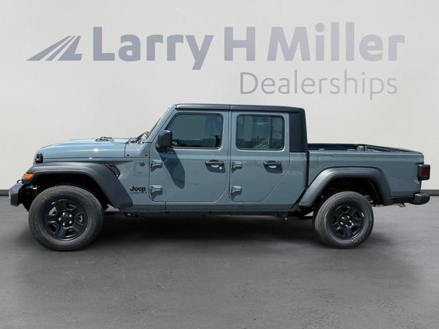 Photo of 2025 Anvil Clearcoat Jeep Gladiator