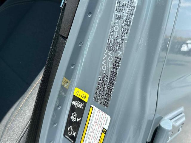 Photo of 2025 Anvil Clearcoat Jeep Gladiator