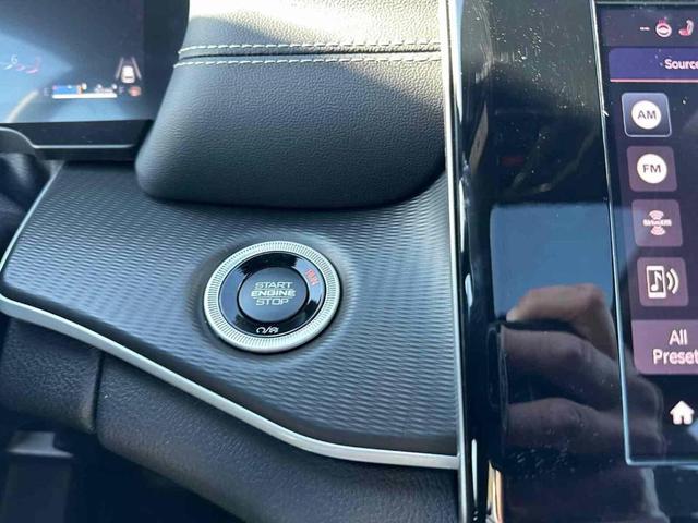 Photo of 2025 Metallic Jeep Grand Cherokee L