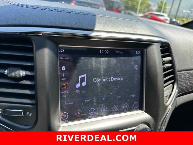 Photo of 2018 Bright White Clearcoat Jeep Grand Cherokee