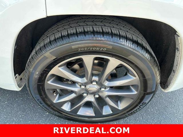 Photo of 2018 Bright White Clearcoat Jeep Grand Cherokee