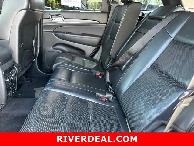 Photo of 2018 Bright White Clearcoat Jeep Grand Cherokee