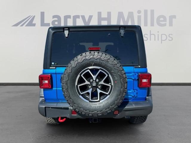 Photo of 2025 Hydro Blue Pearlcoat Jeep Wrangler