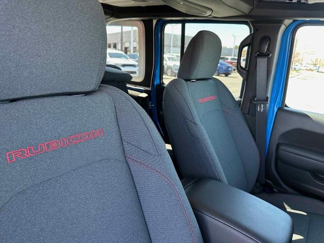 Photo of 2025 Hydro Blue Pearlcoat Jeep Wrangler