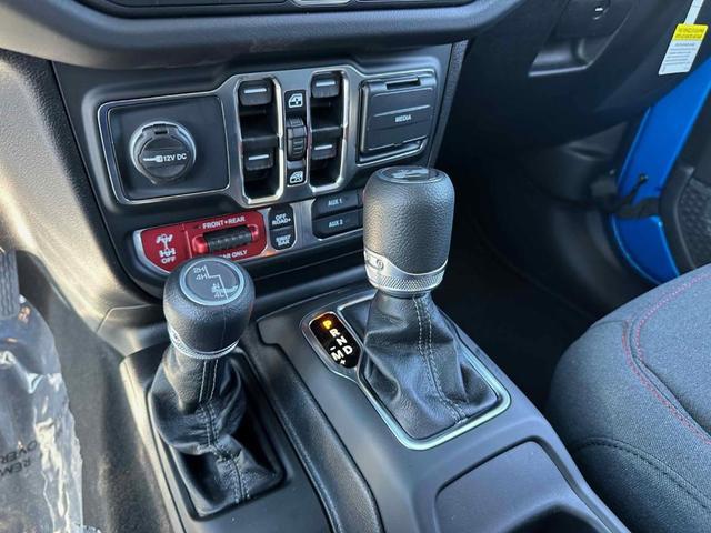Photo of 2025 Hydro Blue Pearlcoat Jeep Wrangler